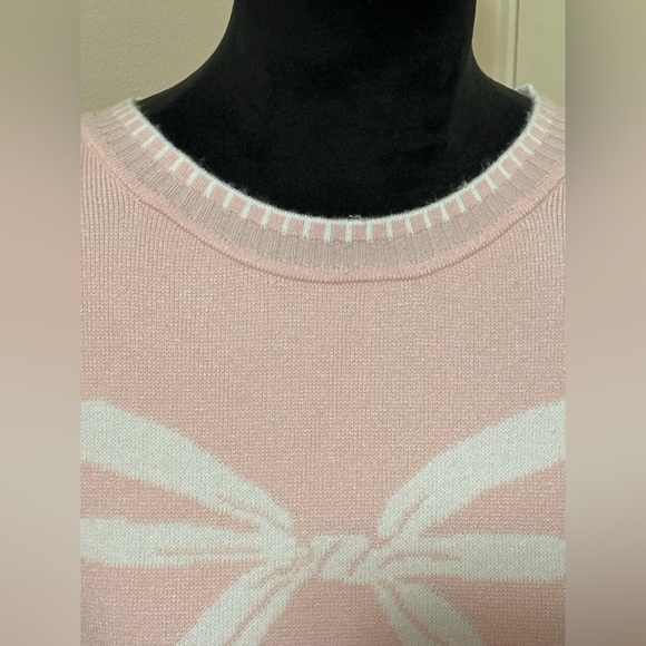 Pink Sweater with White Bow Design Size 1X - Picture 2 of 6